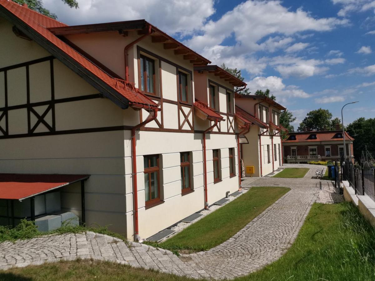 Pensjonat Petite Charlotta Jedlina-Zdroj Exterior photo